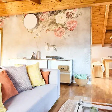 Uebersee21 Ferienloft Am Chiemsee Appartamento *