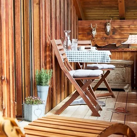Stilvolles, Gepflegtes 5ferienloft Am Chiemsee, Balkon 우베르시