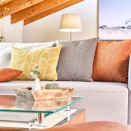 아파트 Stilvolles, Gepflegtes 5ferienloft Am Chiemsee, Balkon 우베르시