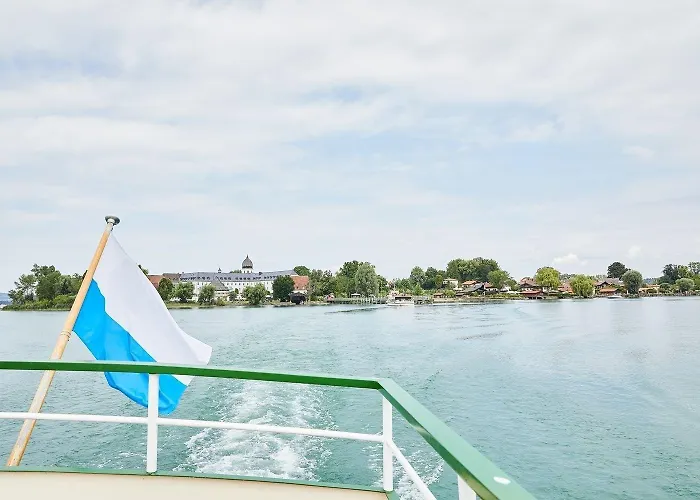 Apartament Stilvolles, Gepflegtes 5ferienloft Am Chiemsee, Balkon *