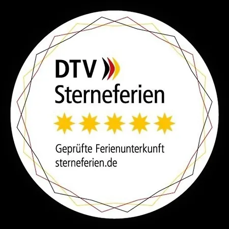 Stilvolles, Gepflegtes 5ferienloft Am Chiemsee, Balkon Appartamento *
